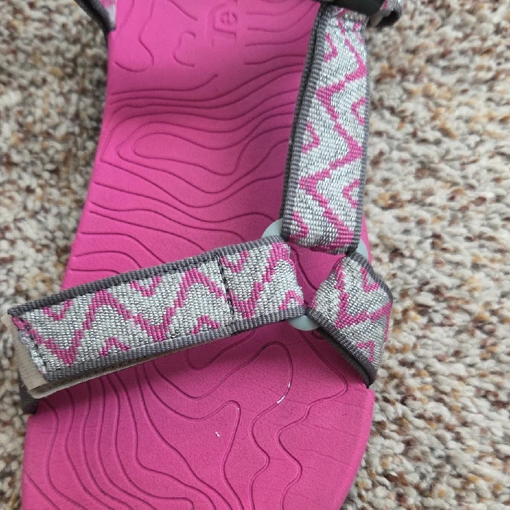 Teva Girl's Hiking Sandals with Pink Soles and Gray Straps - Picture 7 of 9
